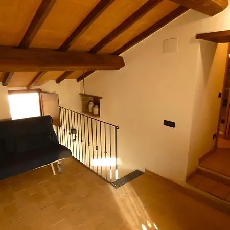 Scappo In Umbria, Eolo