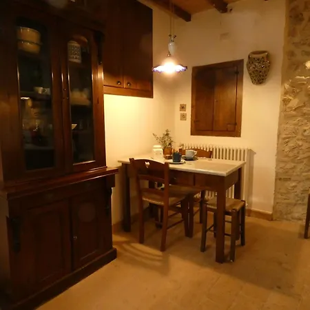 Scappo In Umbria, Eolo Lugnano in Teverina